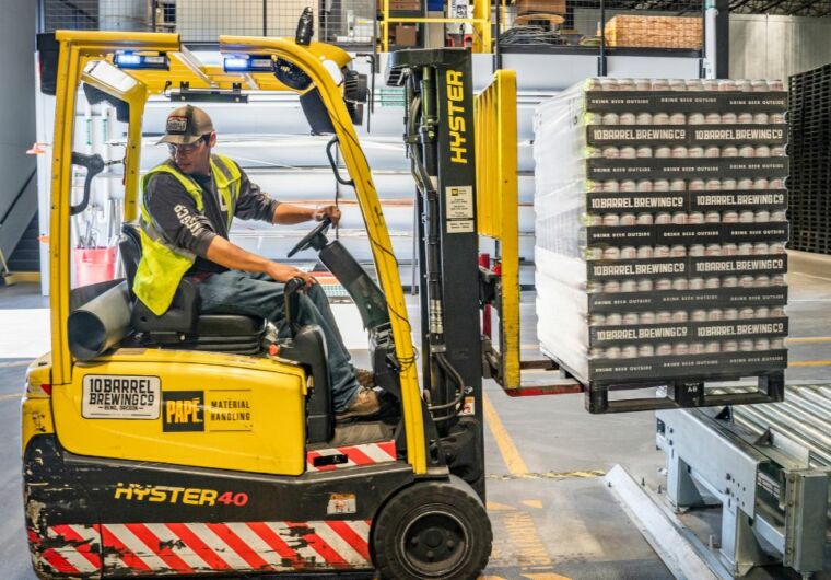 Do LTL Shipments Have to Be on a Pallet?